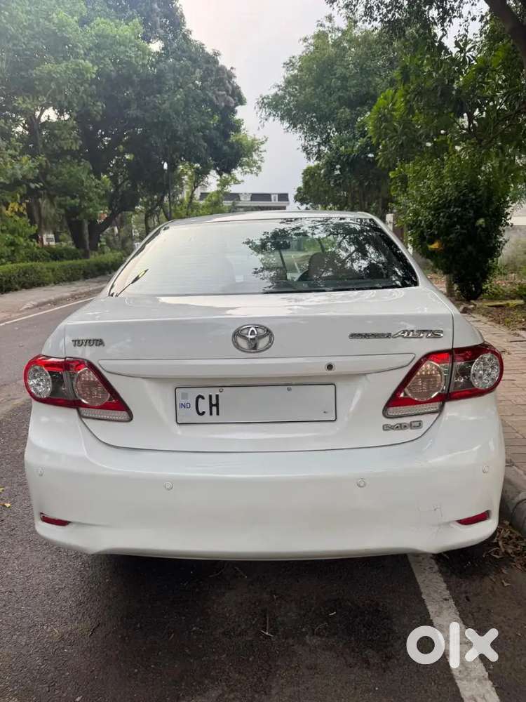 Toyota Corolla Altis 2012 Diesel Well Maintained