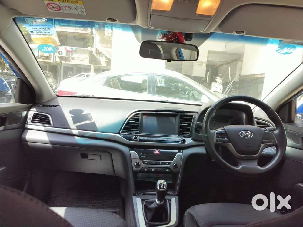 Hyundai Elantra 2016 Petrol Well Maintained