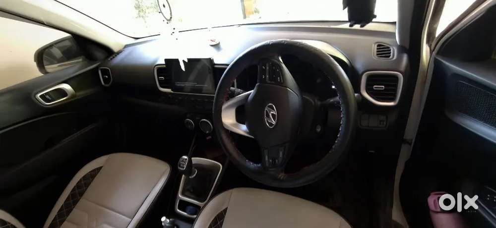 Hyundai Venue 2020 Diesel Well Maintained