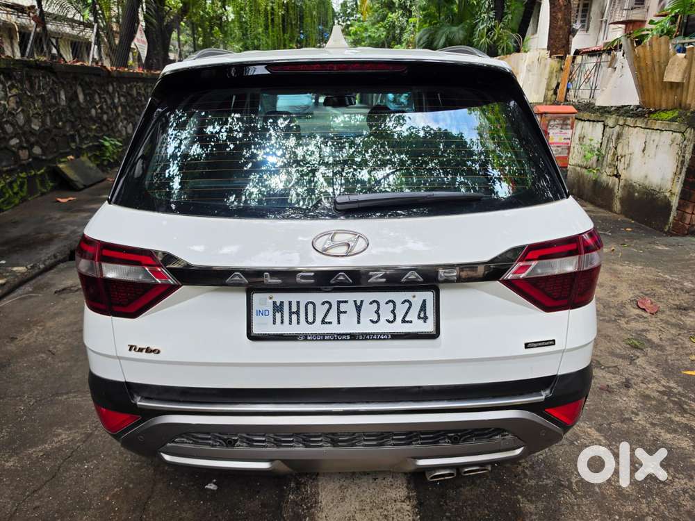 Hyundai Alcazar 1.5 Tdct Signature (o) 7s Petrol, 2023, Petrol