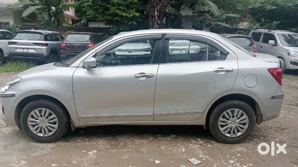 Maruti Suzuki Swift Dzire Amt Vxi, 2018, Petrol