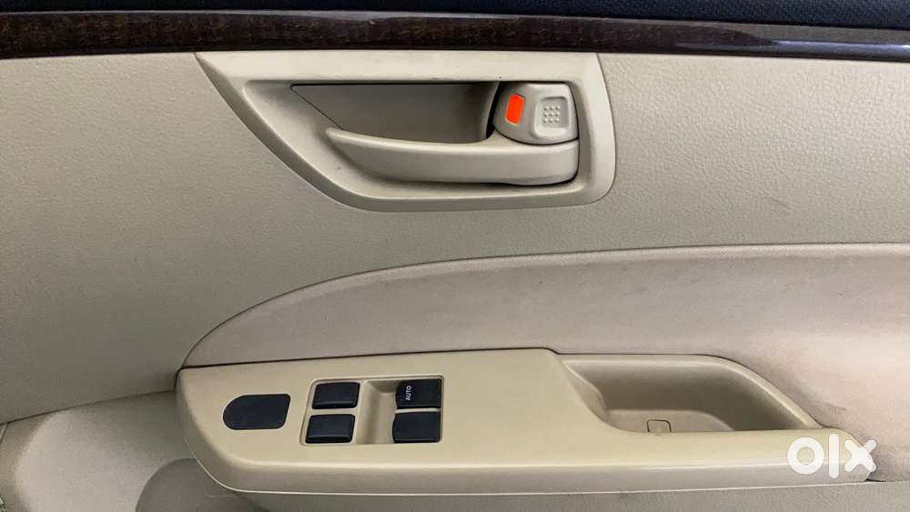 Maruti Suzuki Swift Dzire 1.2 Lxi (o), 2016, Petrol