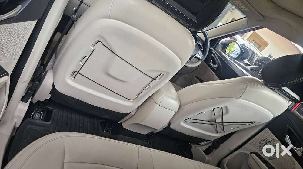 Mahindra Xuv300 W8 (o) 1.5 Diesel Amt, 2019, Diesel