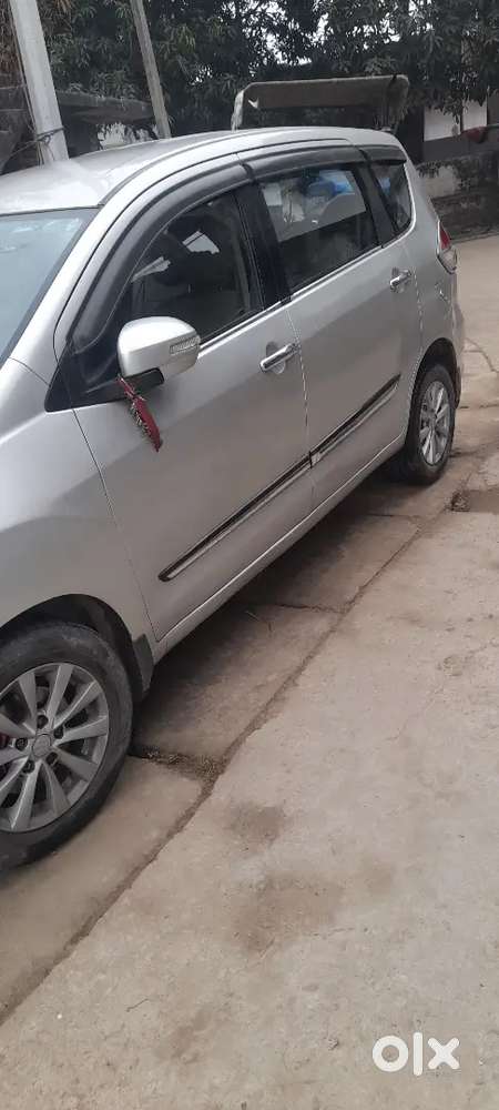 Maruti Suzuki Ertiga 2013 Diesel 140000 Km Driven
