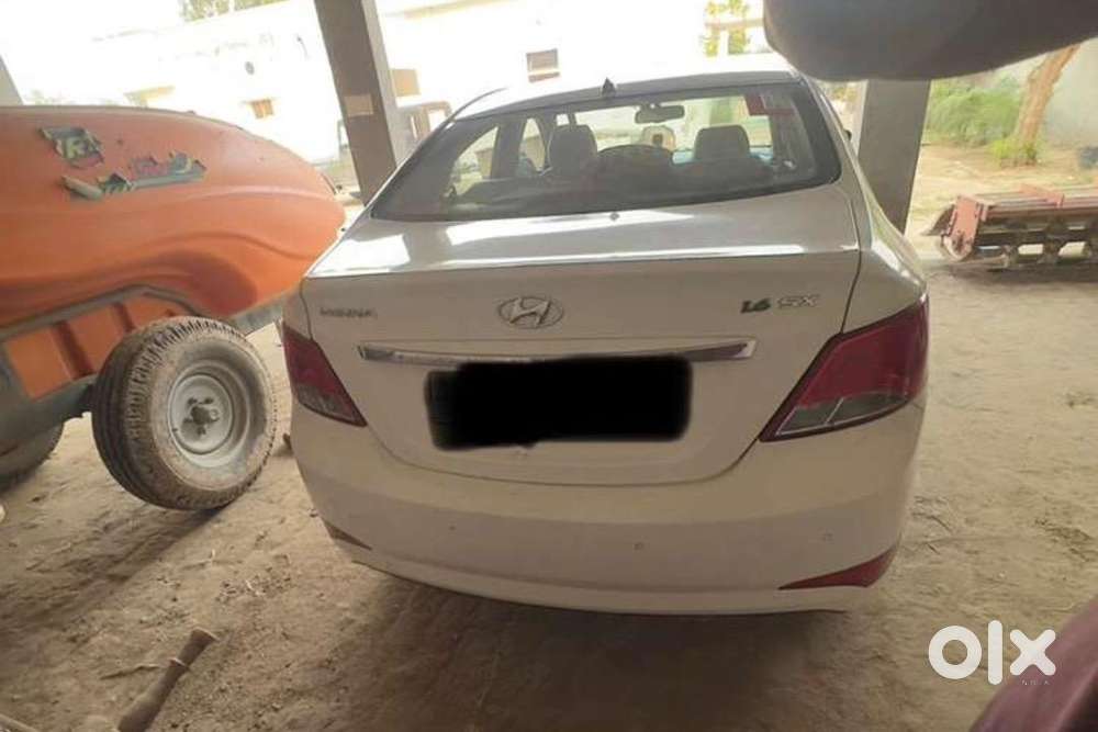 Hyundai Fluidic Verna 2015 Diesel Auto Well Maintained