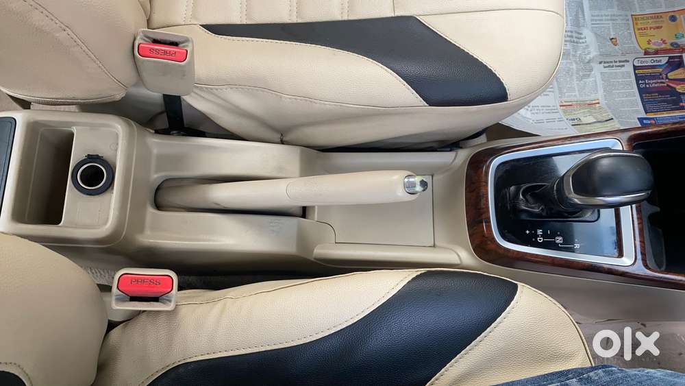 Maruti Suzuki Swift Dzire Amt Zxi, 2018, Petrol