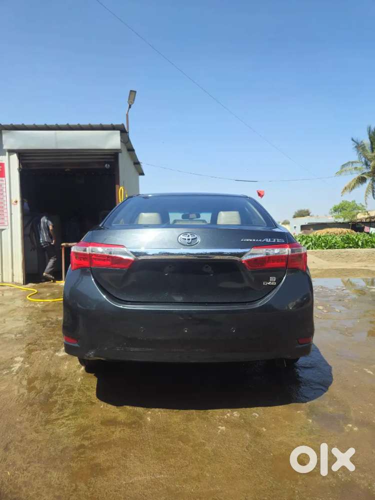Toyota Corolla Altis 2014 Diesel Well Maintained
