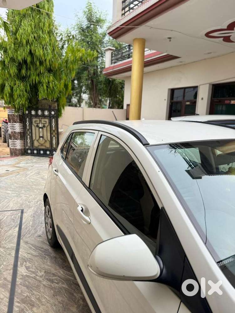Hyundai Grand I10 2017 Petrol Well Maintained