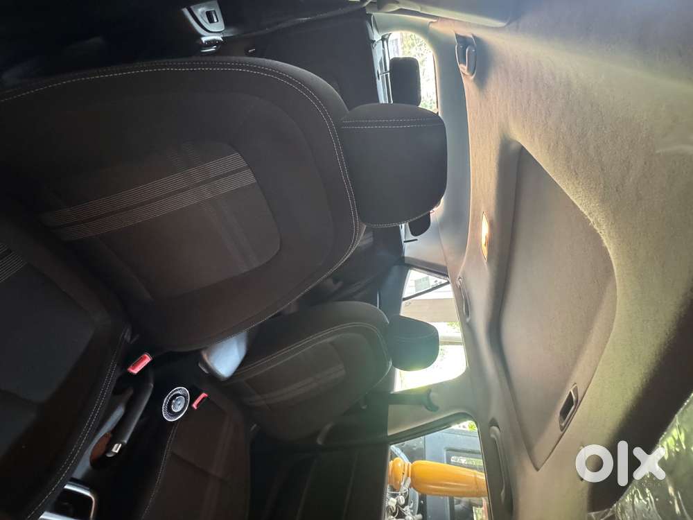 Hyundai Venue 2019 Petrol 14956 Km Driven