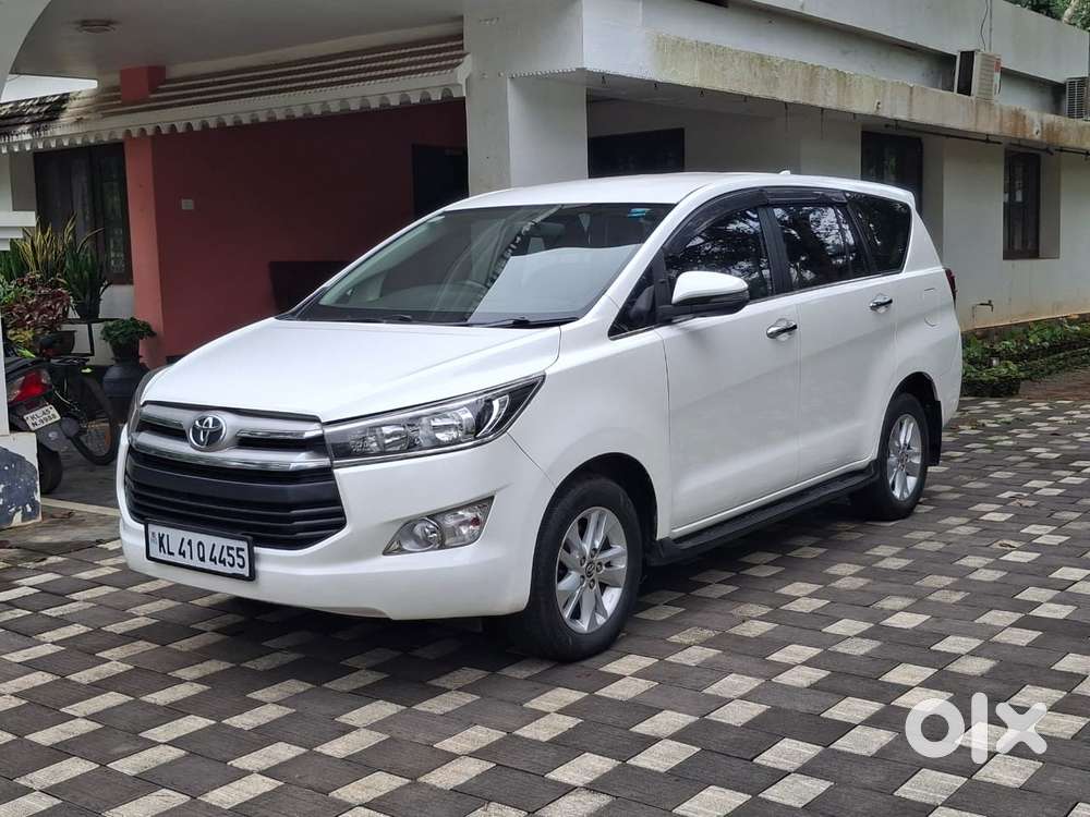 Toyota Innova Crysta 2.8 Gx At 8s, 2019, Diesel