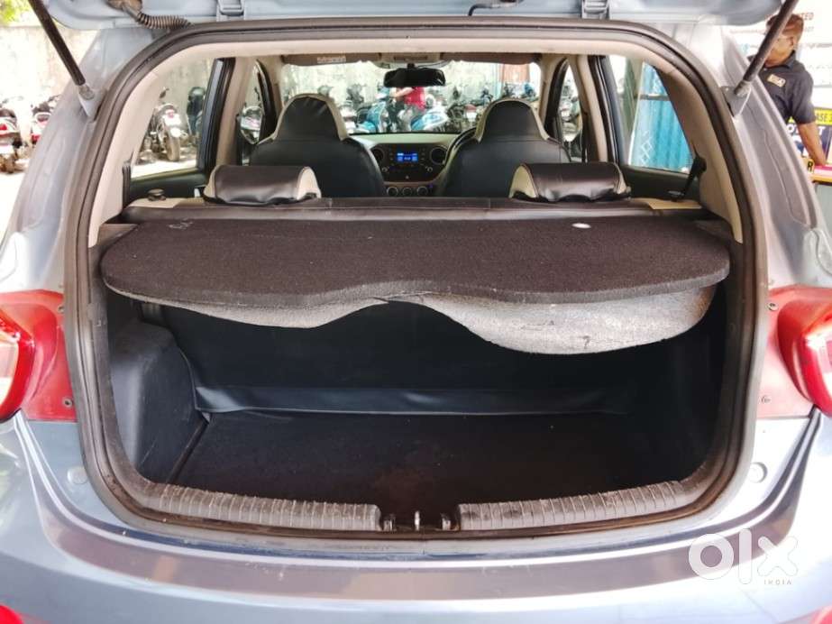 Hyundai Grand I10 Asta Option, 2016, Petrol