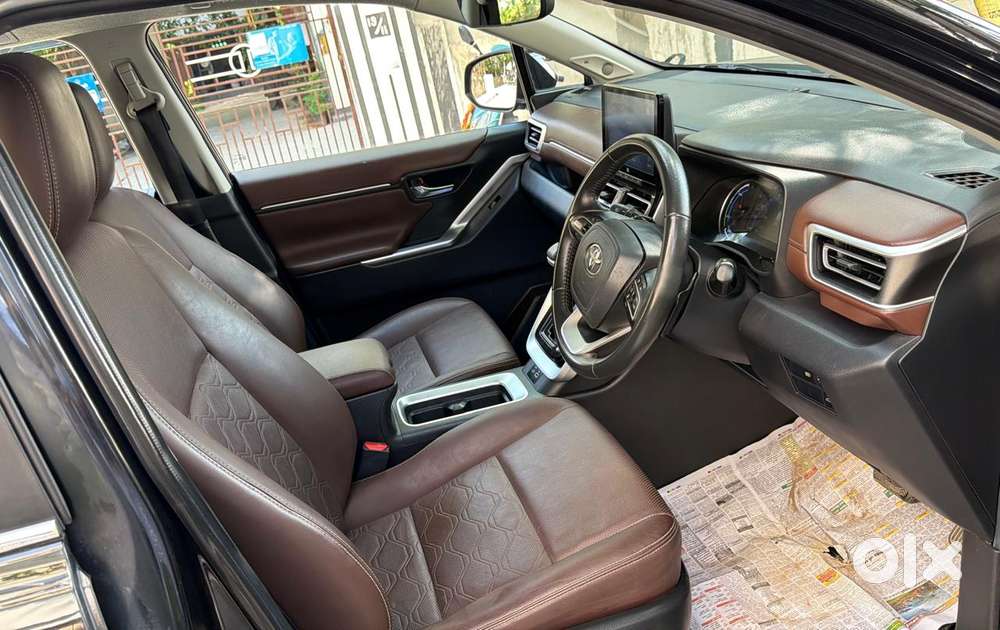 Toyota Innova Hycross Zx(o), 2023, Diesel