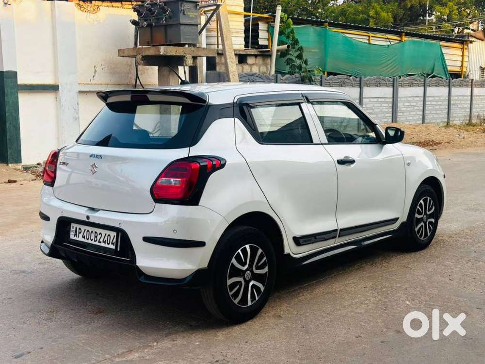 Maruti Suzuki Swift Lxi Optional-o, 2024, Petrol