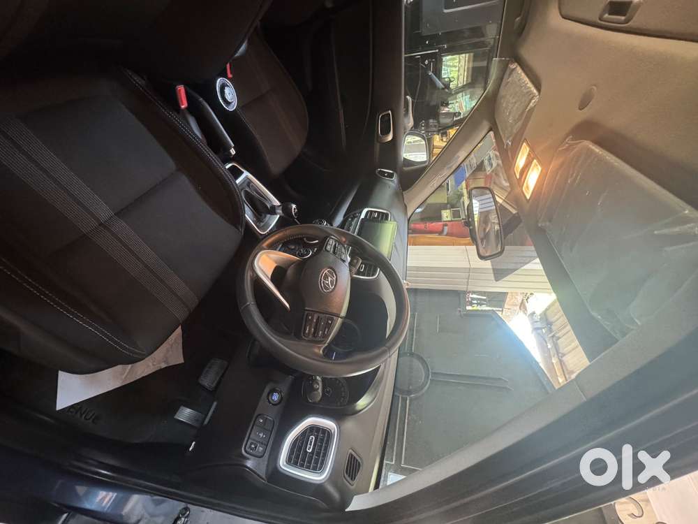 Hyundai Venue 2019 Petrol 14956 Km Driven