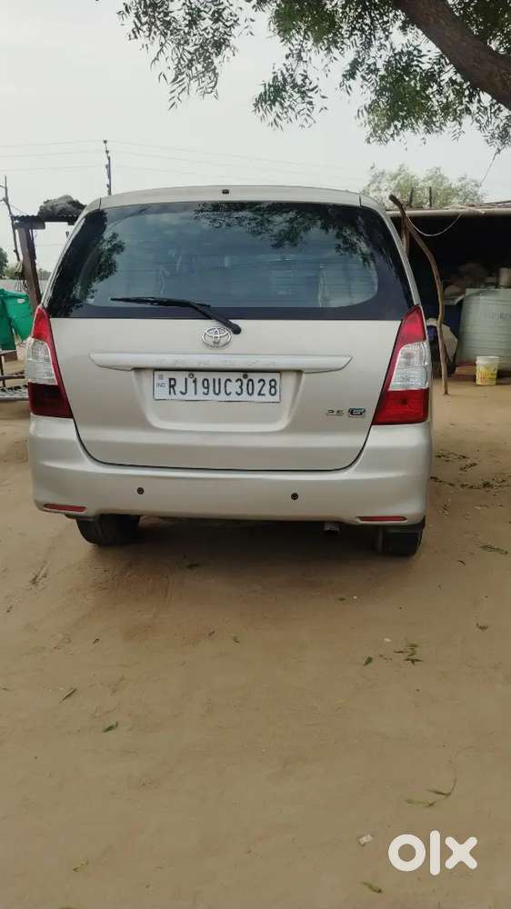 Toyota Innova Diesel 7 Str 2013