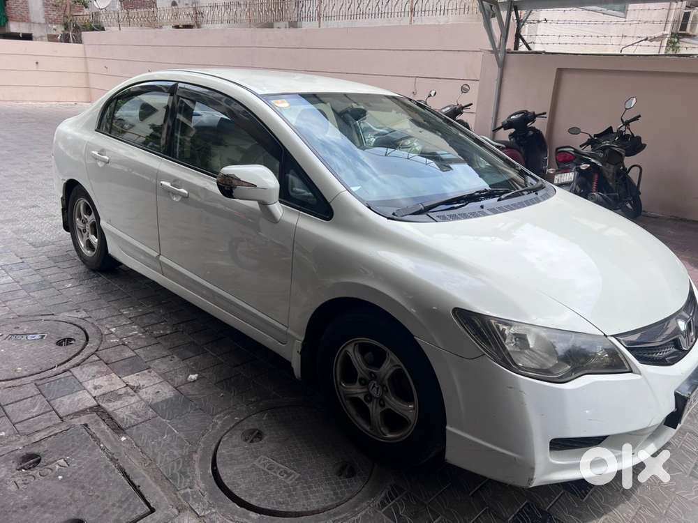 Honda Civic Petrol Mt 2010