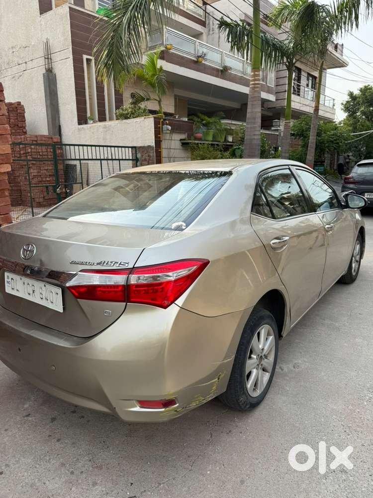 Toyota Corolla Altis 2016 Car