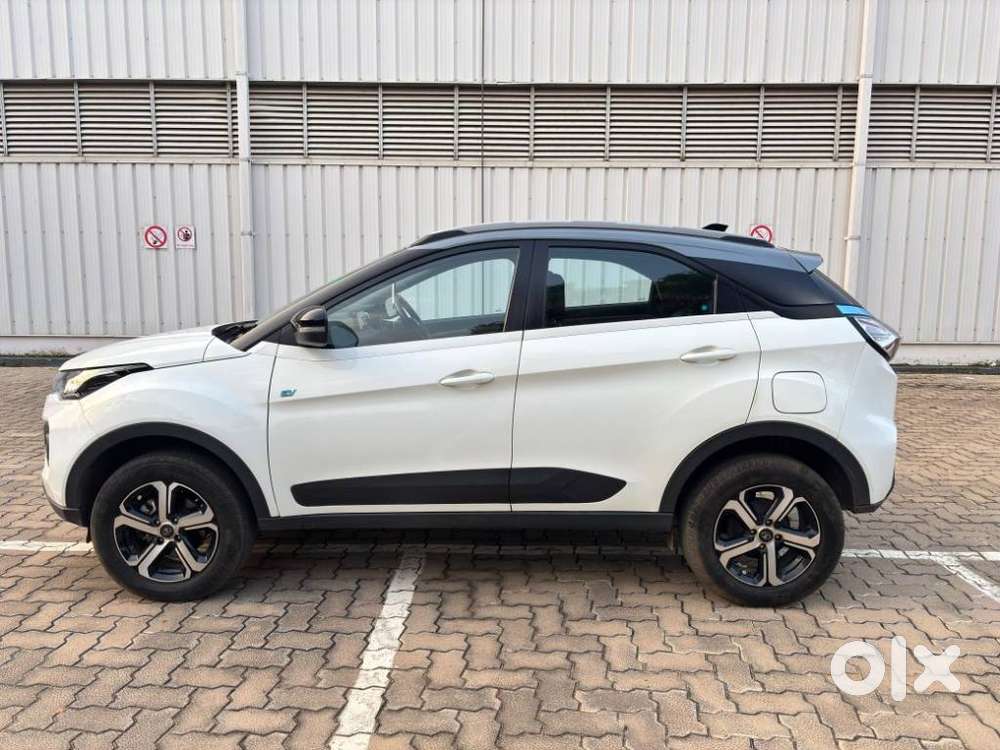 Tata Nexon Ev Xz Plus, 2022, Electric