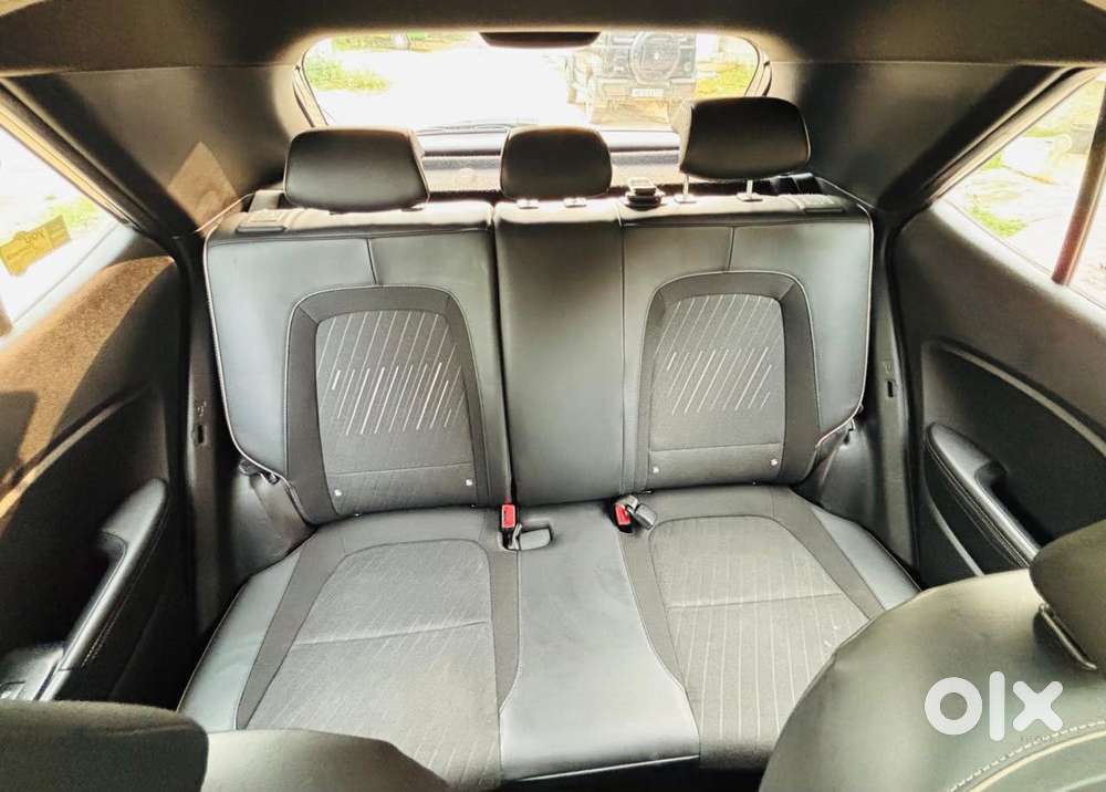 Hyundai Venue 1.0 Sx (o) Turbo Dct, 2024, Petrol