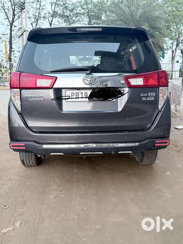 Toyota Innova Crysta 2022 Diesel Well Maintained