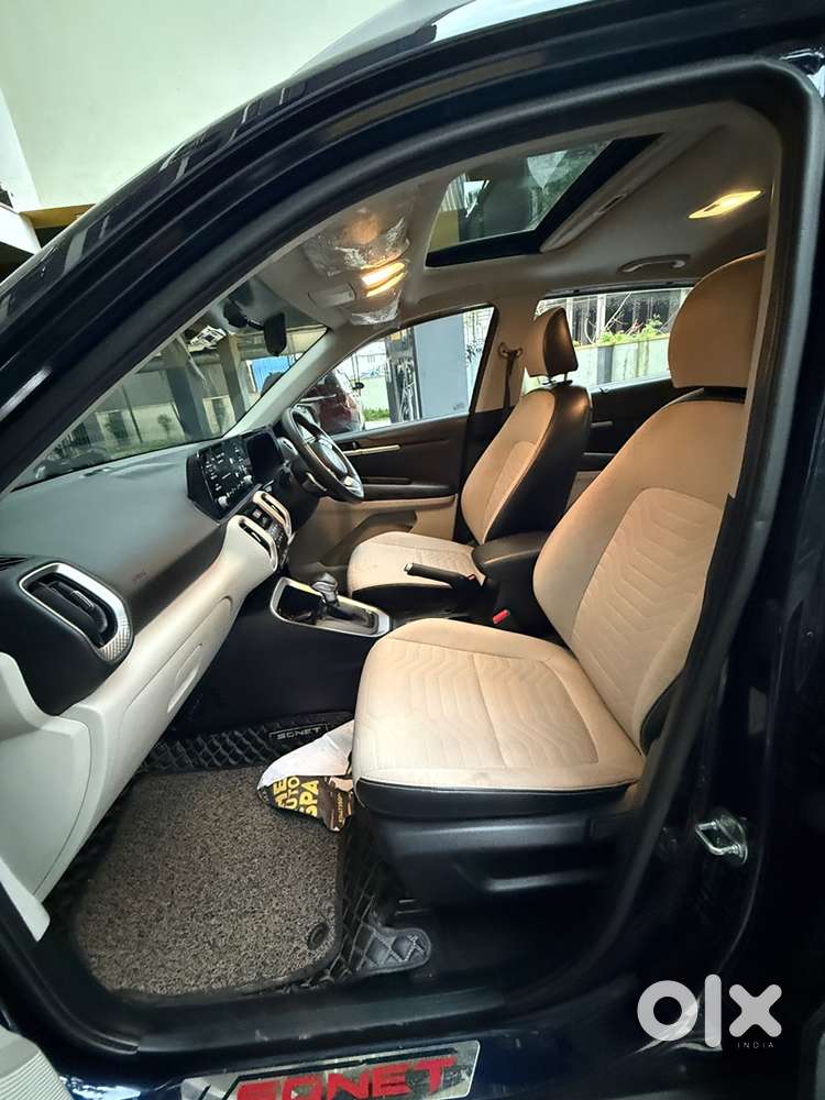Kia Sonet Petrol 2023