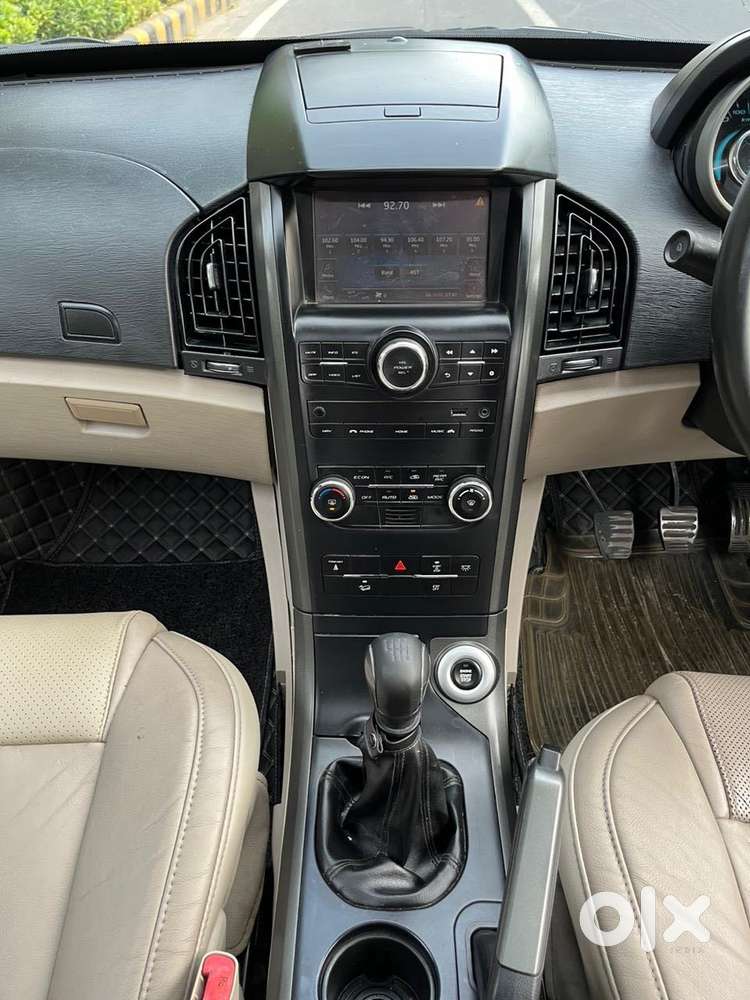 Mahindra Xuv500 2.2 W10 Sportz Edition Mt, 2016, Diesel