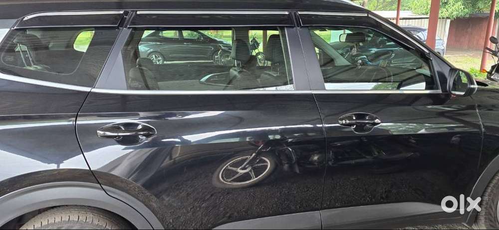 2024 Kia Carens 1.5 Petrol 7-str  Aurora Black Pearl  Under Warranty