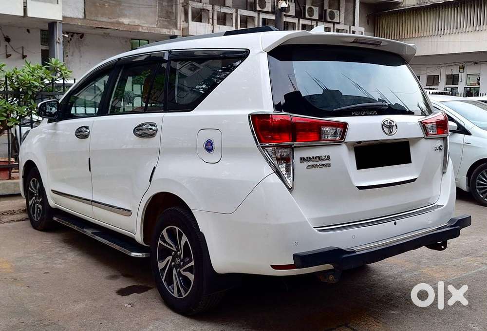 Toyota Innova Crysta [2020-ongoing] 2.4 Gx 7 Str, 2022, Diesel