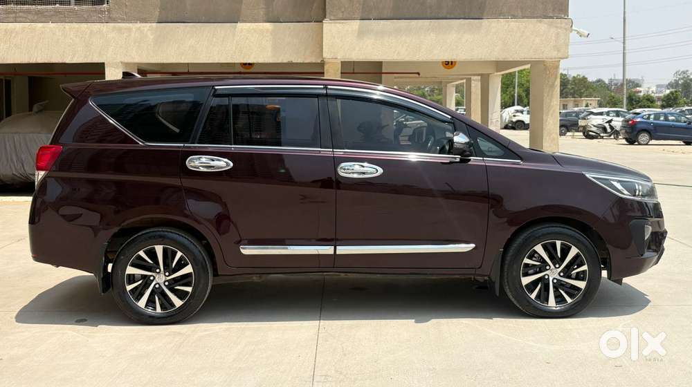 Toyota Innova Crysta 2.4 Z 7 Str, 2022, Diesel