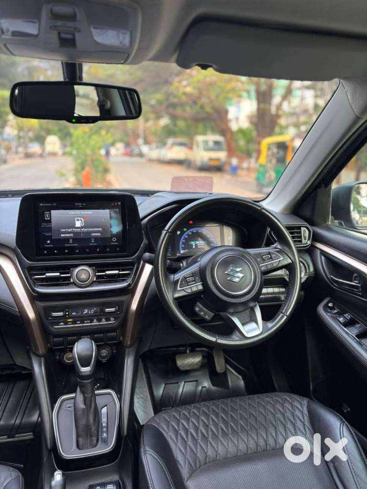 Maruti Suzuki Grand Vitara 1.5 Alpha Smart Hybrid At, 2023, Petrol