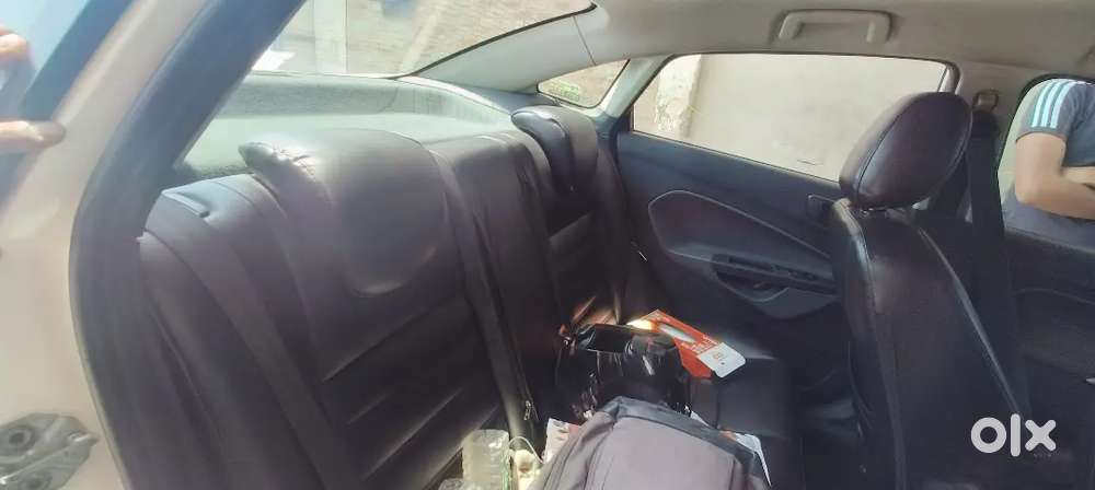 Ford Fiesta 2013 Petrol 64000 Km Driven