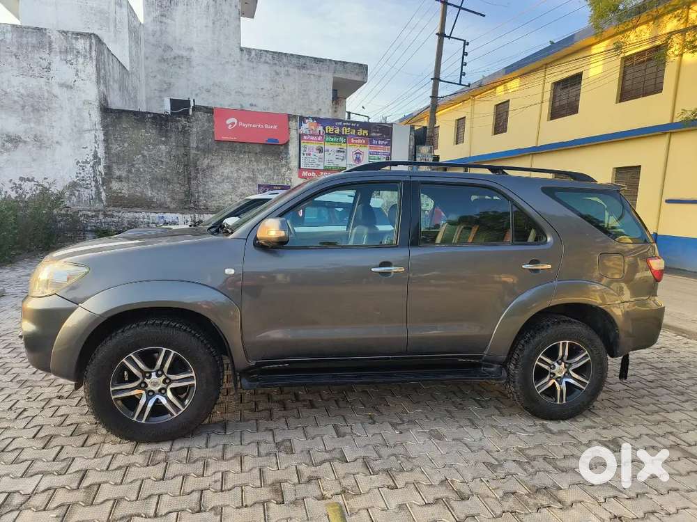 Toyota Fortuner 2009 Diesel 125000 Km Driven, 4*4 ,passed 2030