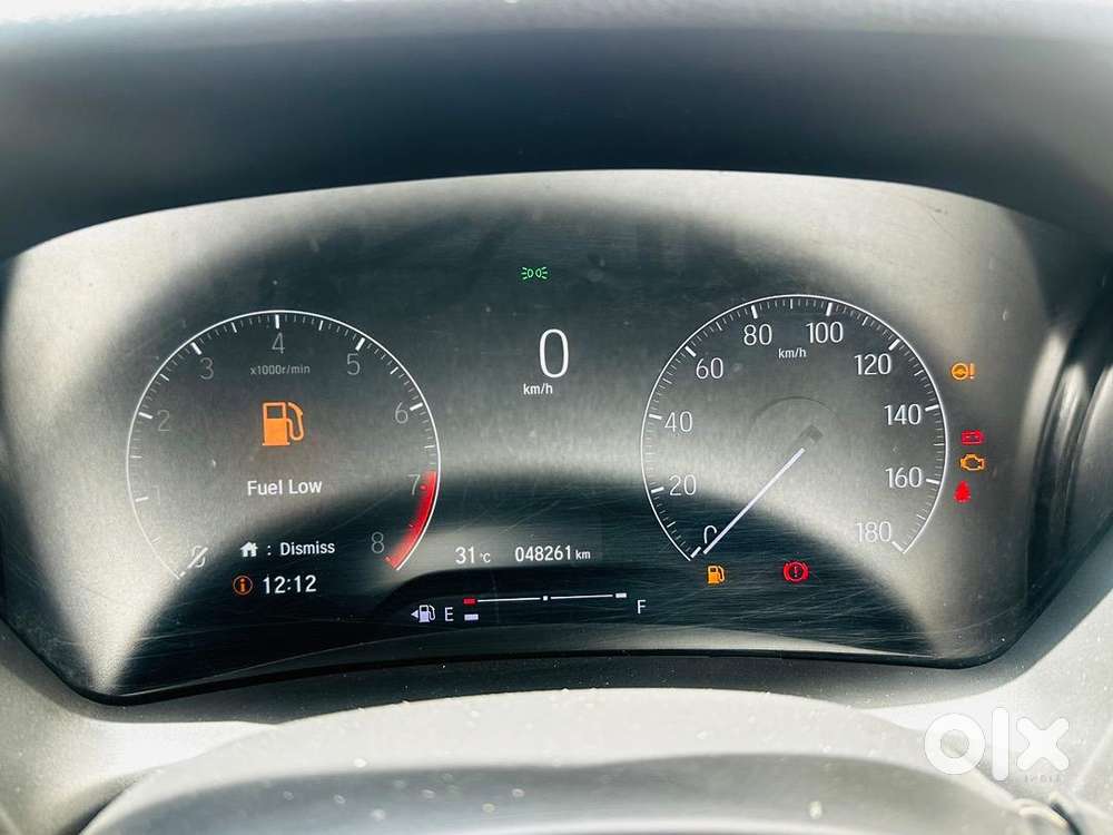 Sun Roof , Side Mirror Camera