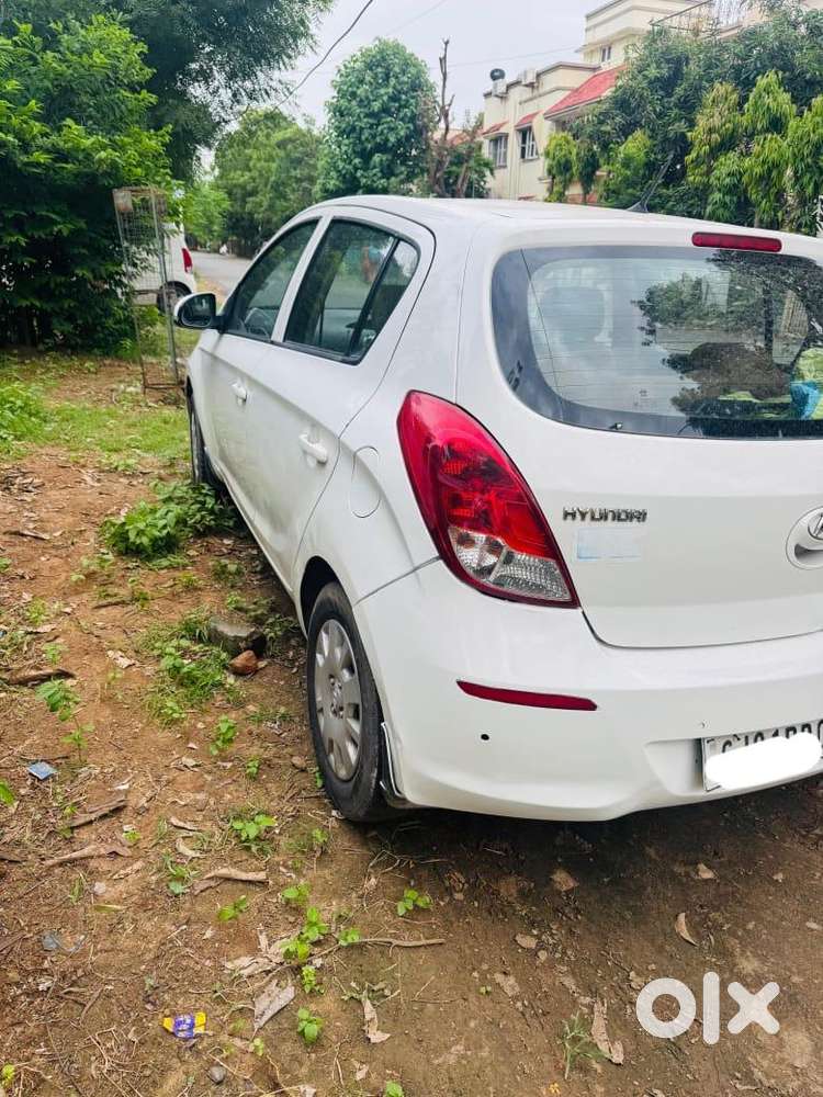 Hyundai I20 2013 Cng & Hybrids Good Condition