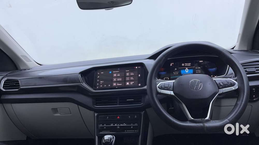 Volkswagen Taigun Topline 1.0 Tsi Mt (electric Seats), 2022, Petrol