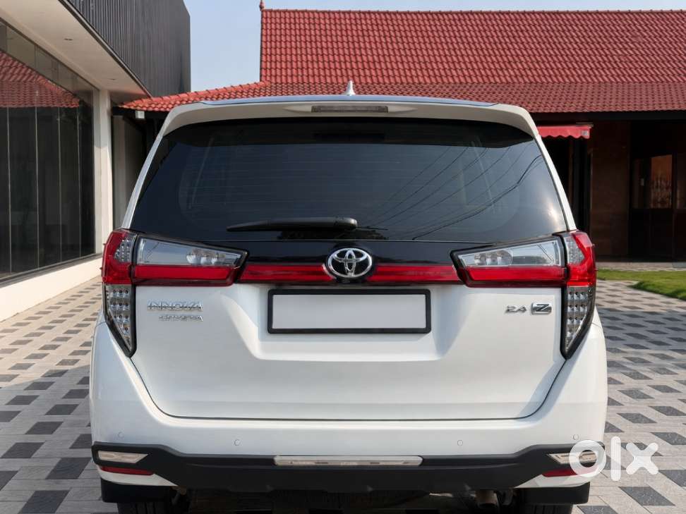 Toyota Innova Crysta 2.4 Z 7 Str, 2025, Diesel