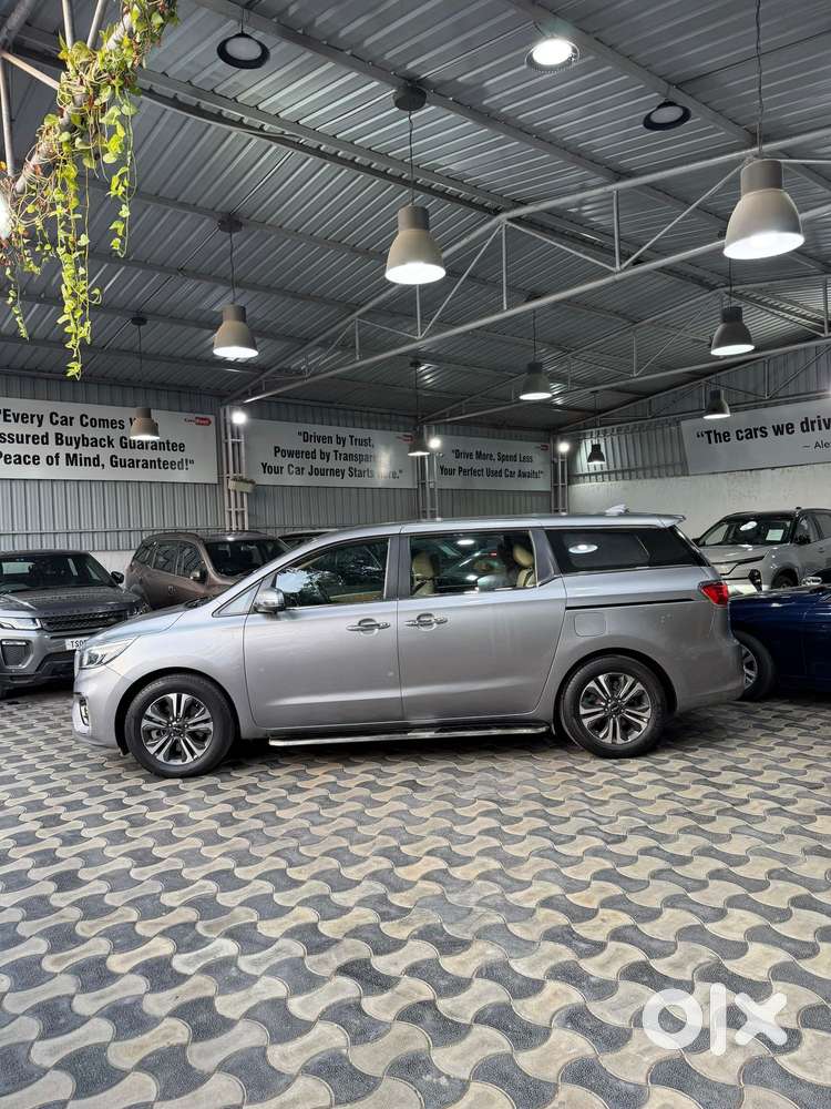 Kia Carnival Premium, 2022, Diesel