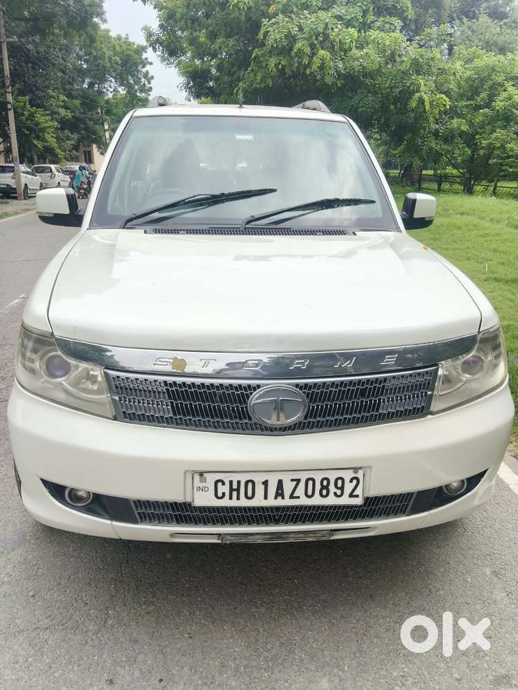 Tata Safari Storme Lx, 2014, Diesel