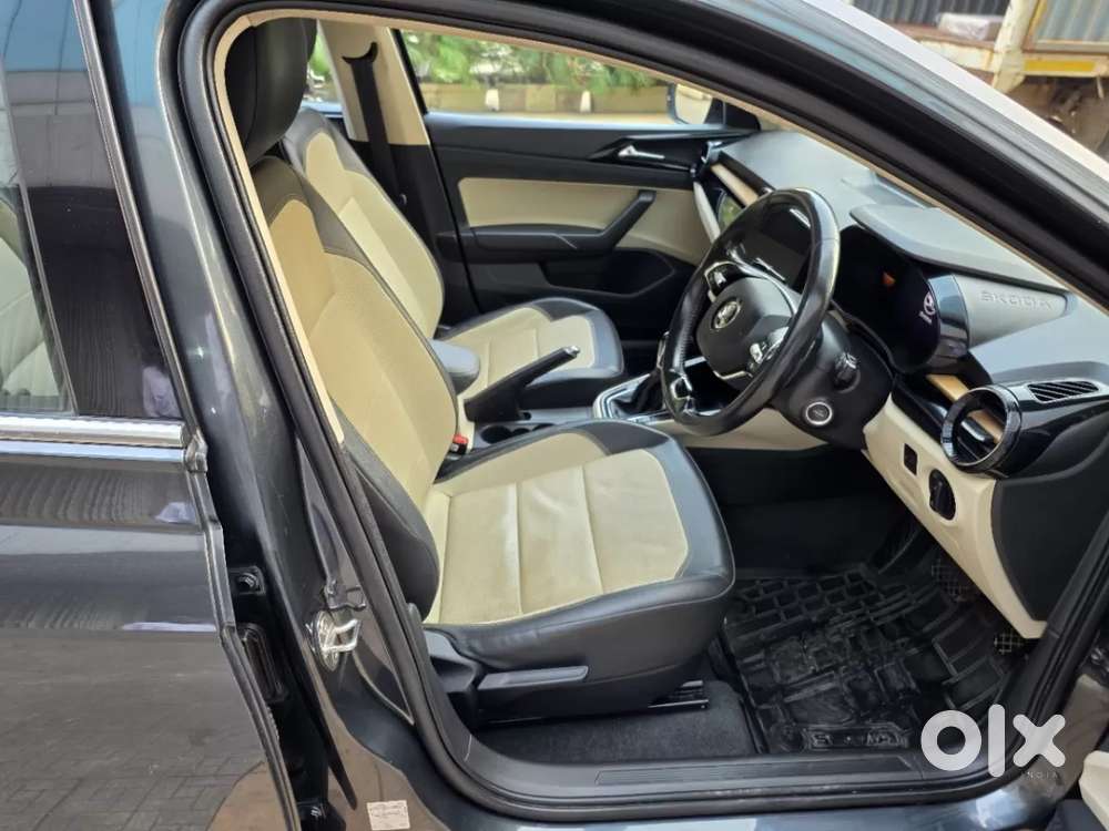 Skoda Slavia Style 1.0l Tsi At, 2022, Petrol