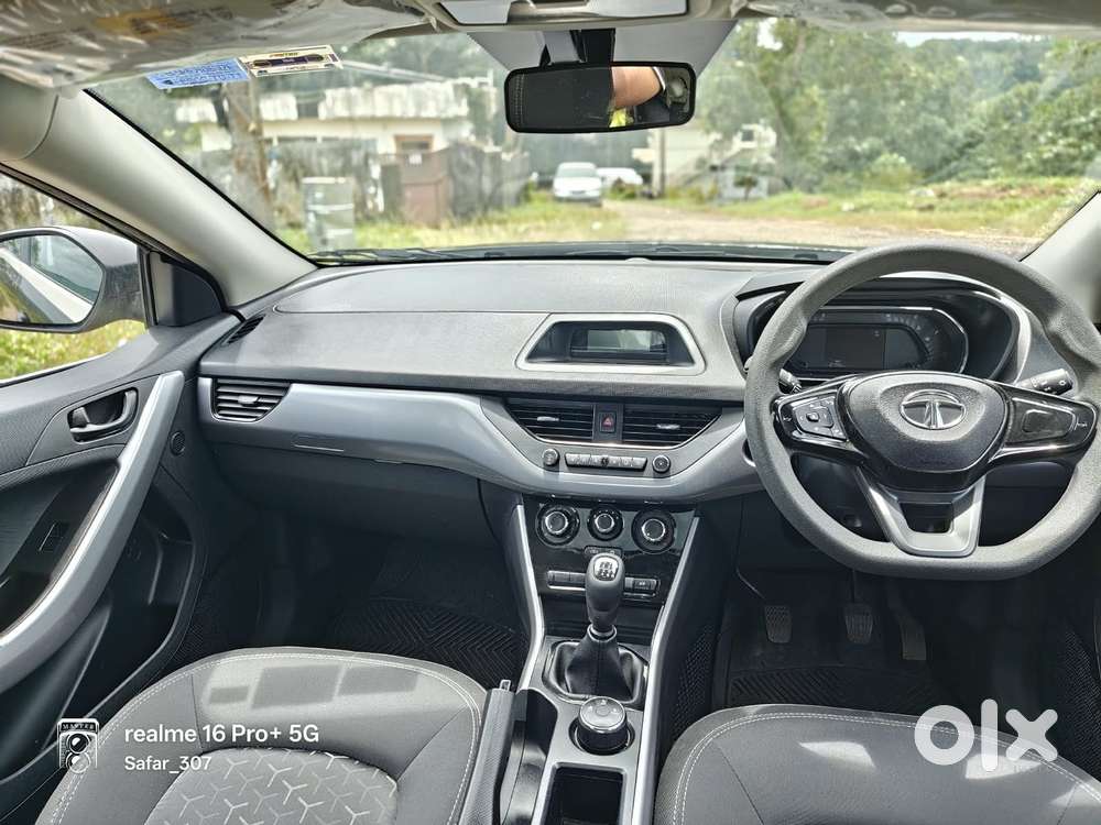 Tata Nexon 1.2 Revotron Xm (s), 2023, Petrol