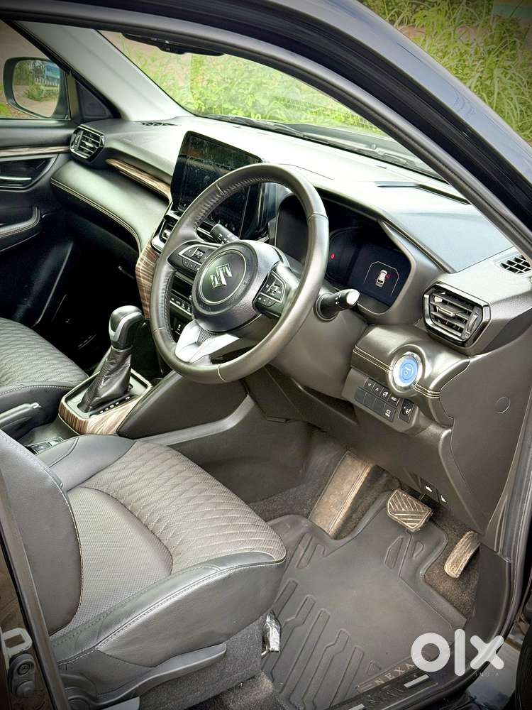 Maruti Suzuki Grand Vitara 1.5 Alpha Plus Intelligent Hybrid Ecvt, 2..