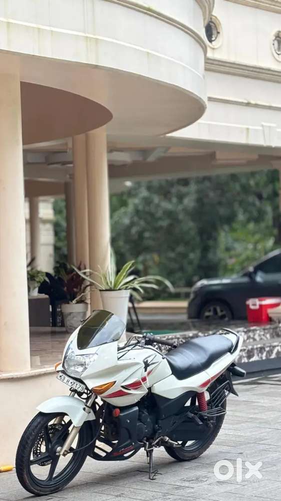 Bike White Colour Karizma R Hd Images Karizma R White Colour