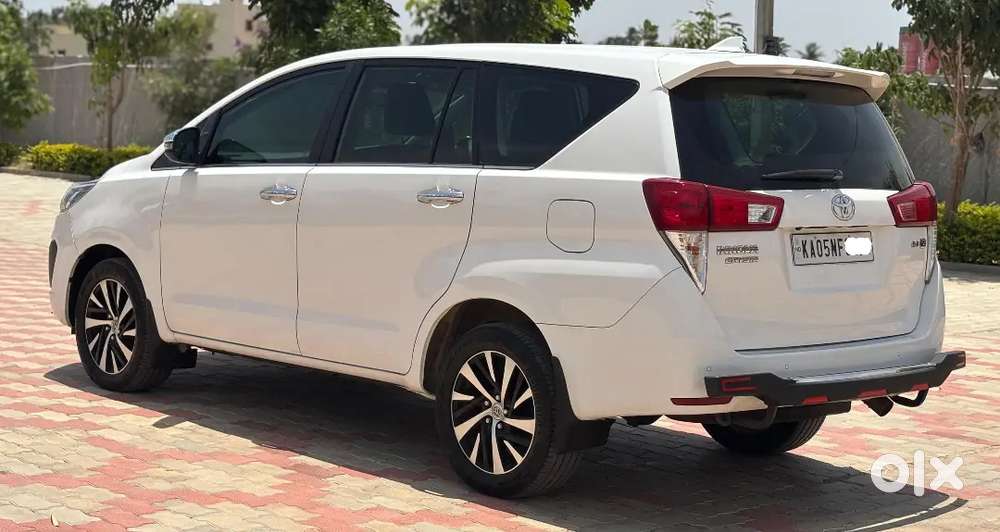 Toyota Innova Crysta 2.4 Z 2022 Diesel Mt