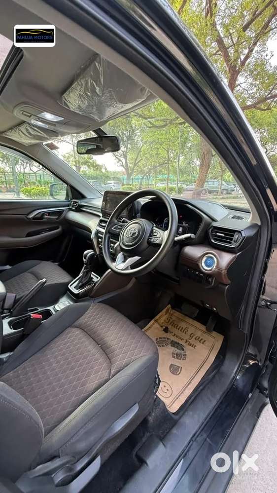 Toyota Urban Cruiser Hyryder, 2025, Petrol