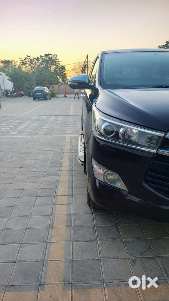 Toyota Innova Crysta 2.8z Automatic, 2017, Diesel