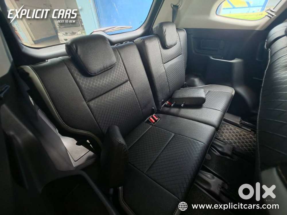 Maruti Suzuki Invicto Zeta Plus 8str, 2023, Petrol