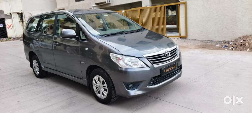 Toyota Innova 2.5 G (diesel) 8 Seater, 2012, Diesel