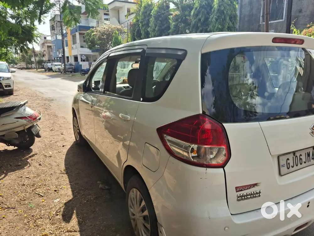 Maruti Suzuki Ertiga 2015 Cng & Petrol 117000 Km Driven
