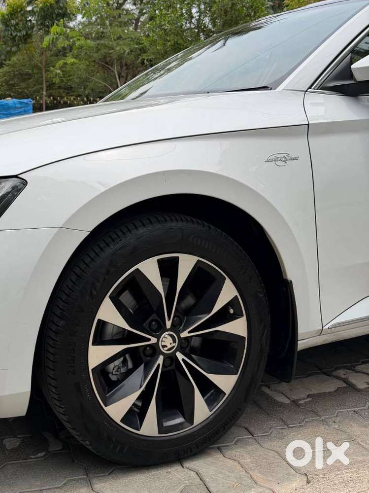 Skoda Superb 2.0 Tsi At L&k, 2021, Petrol