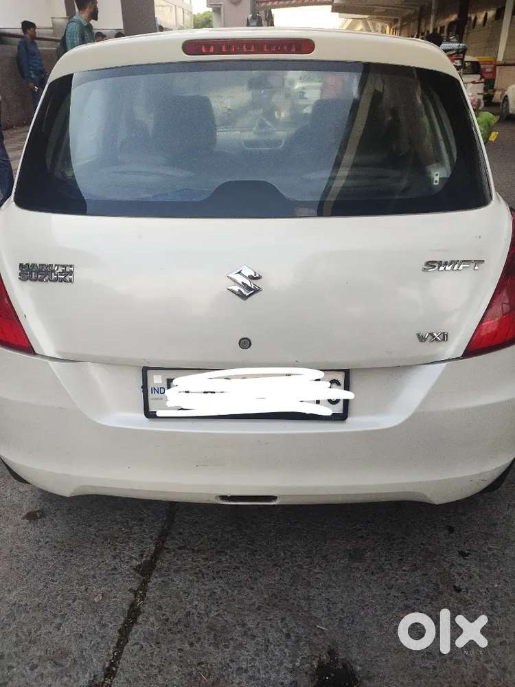 Maruti Suzuki Swift 2012